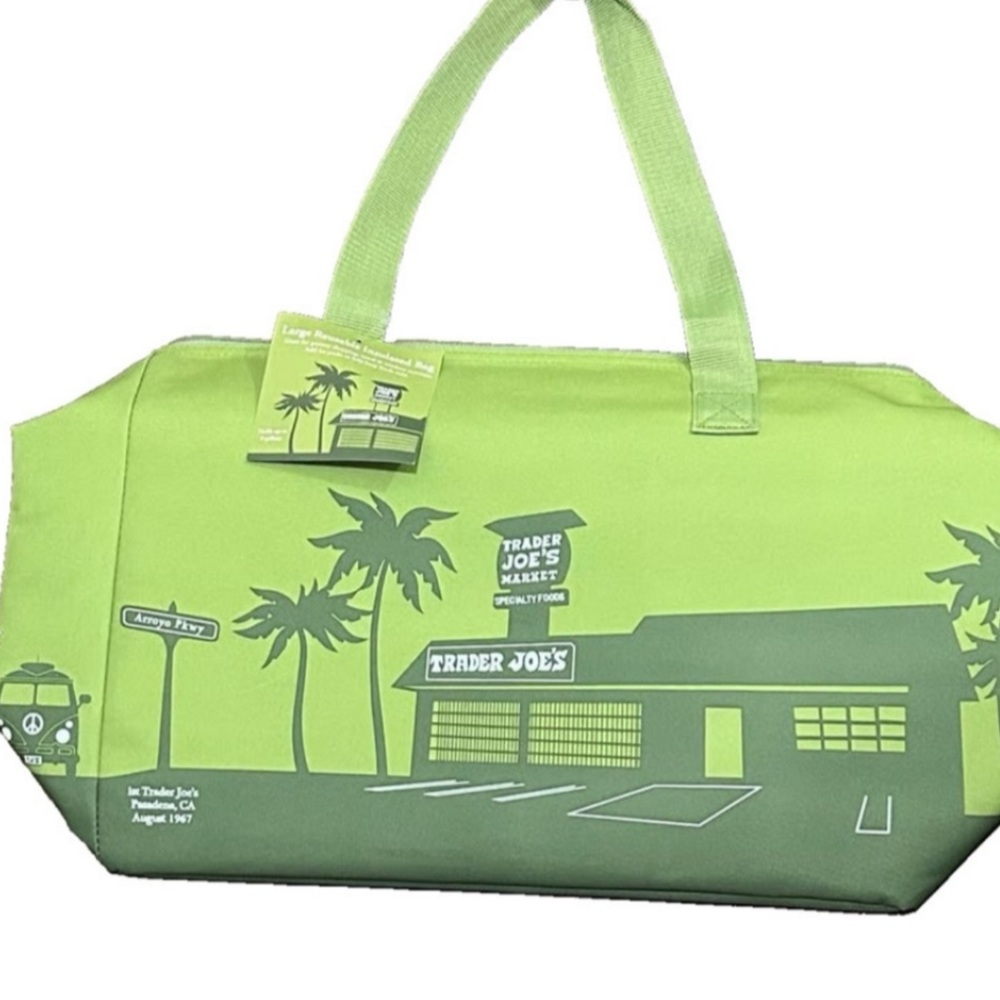 🫒NEW COLOR 🫒 Trader Joe’s Olive Green Insulated Cooler Bag